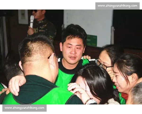 掌声雷动见证时代荣光凝聚人心点燃奋斗激情新篇章共创未来梦想之路 掌声雷动见证时代荣光凝聚人心点燃奋斗激情新篇章共创未来梦想之路